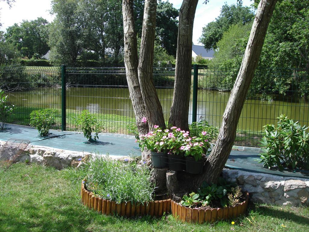 Bed and Breakfast Le Petit Etang La Trinite-Surzur Экстерьер фото