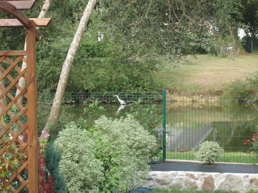 Bed and Breakfast Le Petit Etang La Trinite-Surzur Экстерьер фото